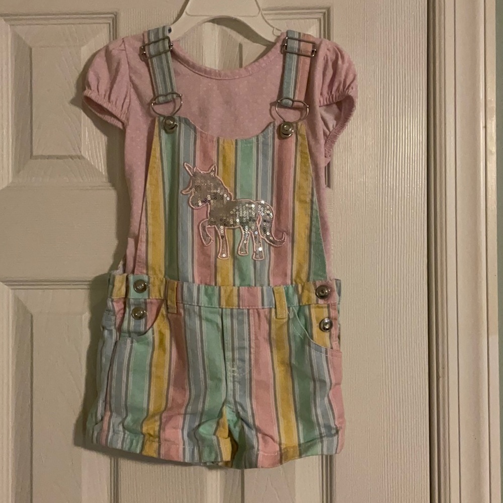 🦄 Adorable unicorn overalls set! 🦄